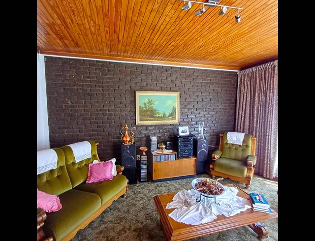 4 BEDROOM HOUSE FOR SALE IN MEYERTON EXT 6